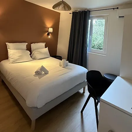 Hotel Le Moulin De Barette - Blavozy, 43700 Le Puy-en-velay 3*